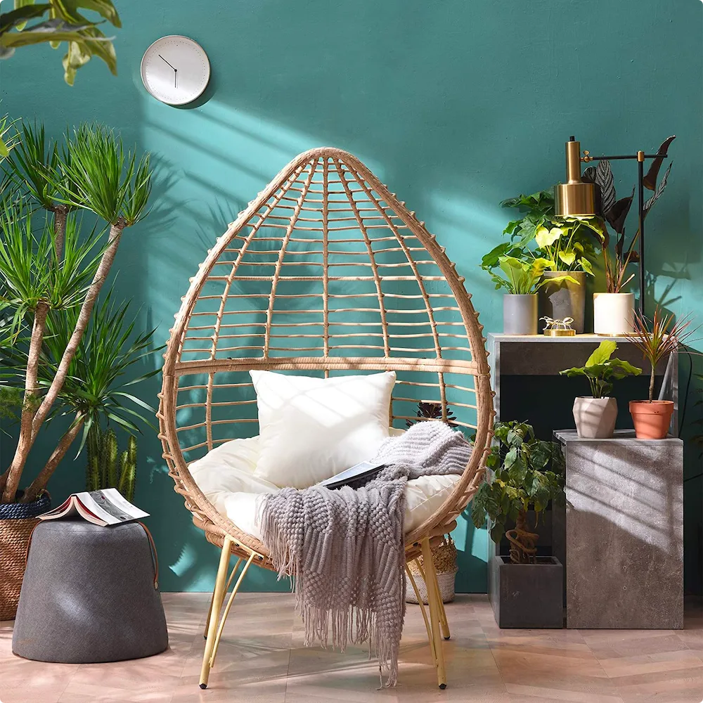 Selecting the right furniture for your reading nook