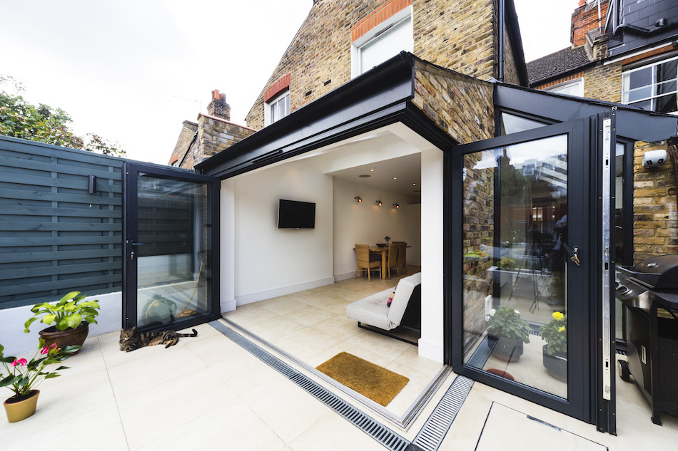 Bi-fold