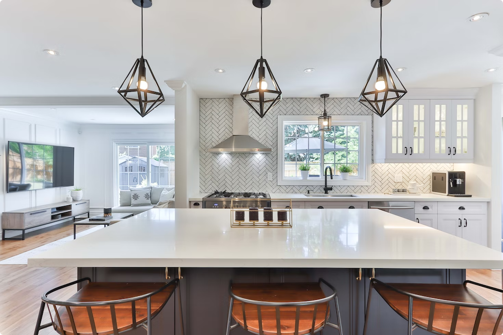 Open-plan kitchen and dining room