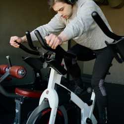 rower-stacjonarny-jakie-sa-efekty-cwiczen