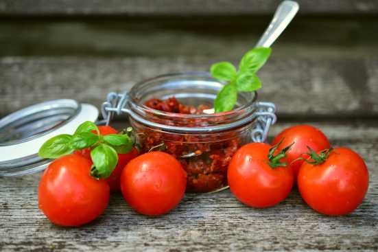 kiszone-pomidory-jak-zrobic-do-czego-wykorzystac