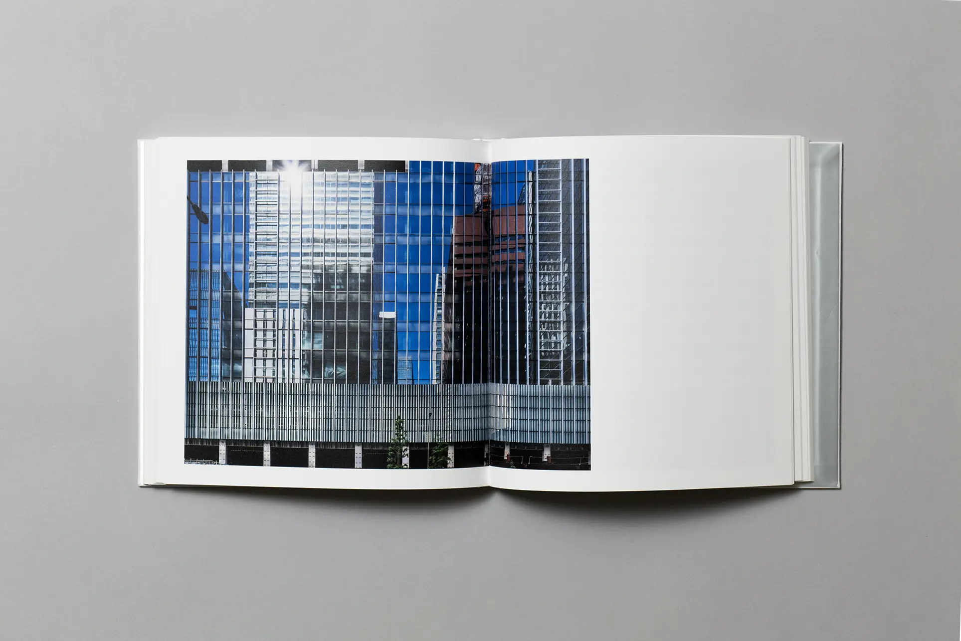 GRIDSCAPE | Yasuyuki Takaki | Shaba 2023 – buonaideabooks