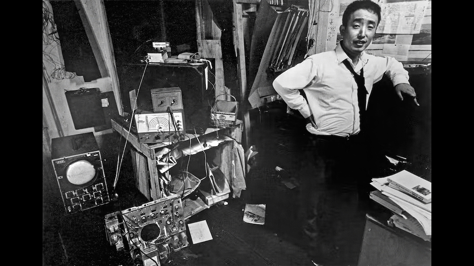 Szenenbild zu Nam June Paik: Moon is the Oldest TV