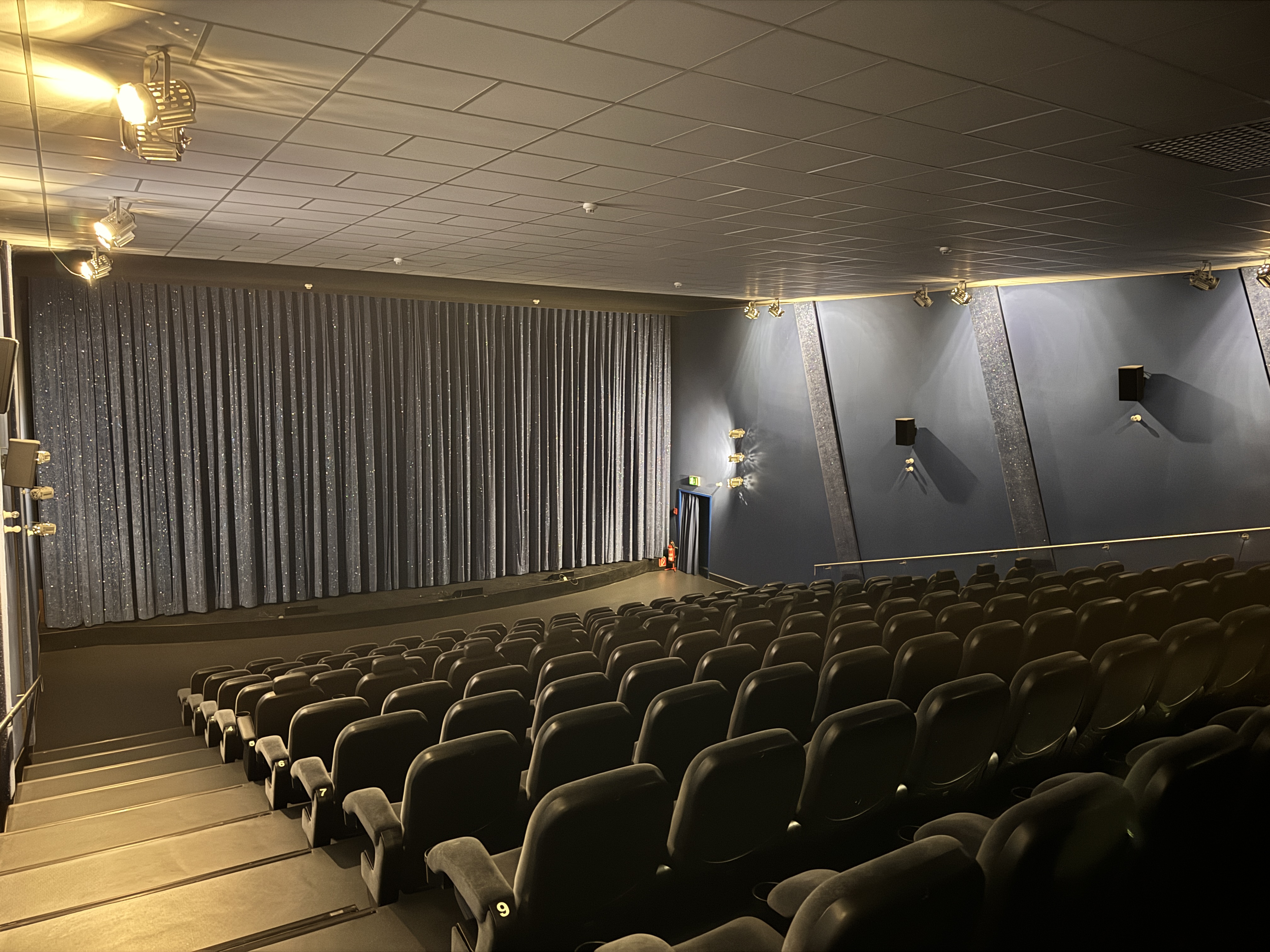 Saalbild von Tower 5