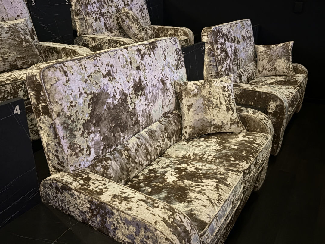 Kinopolis Leverkusen Saal 4 Sofa