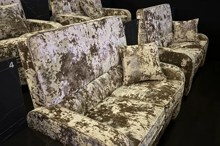 Kinopolis Leverkusen Saal 4 Sofa