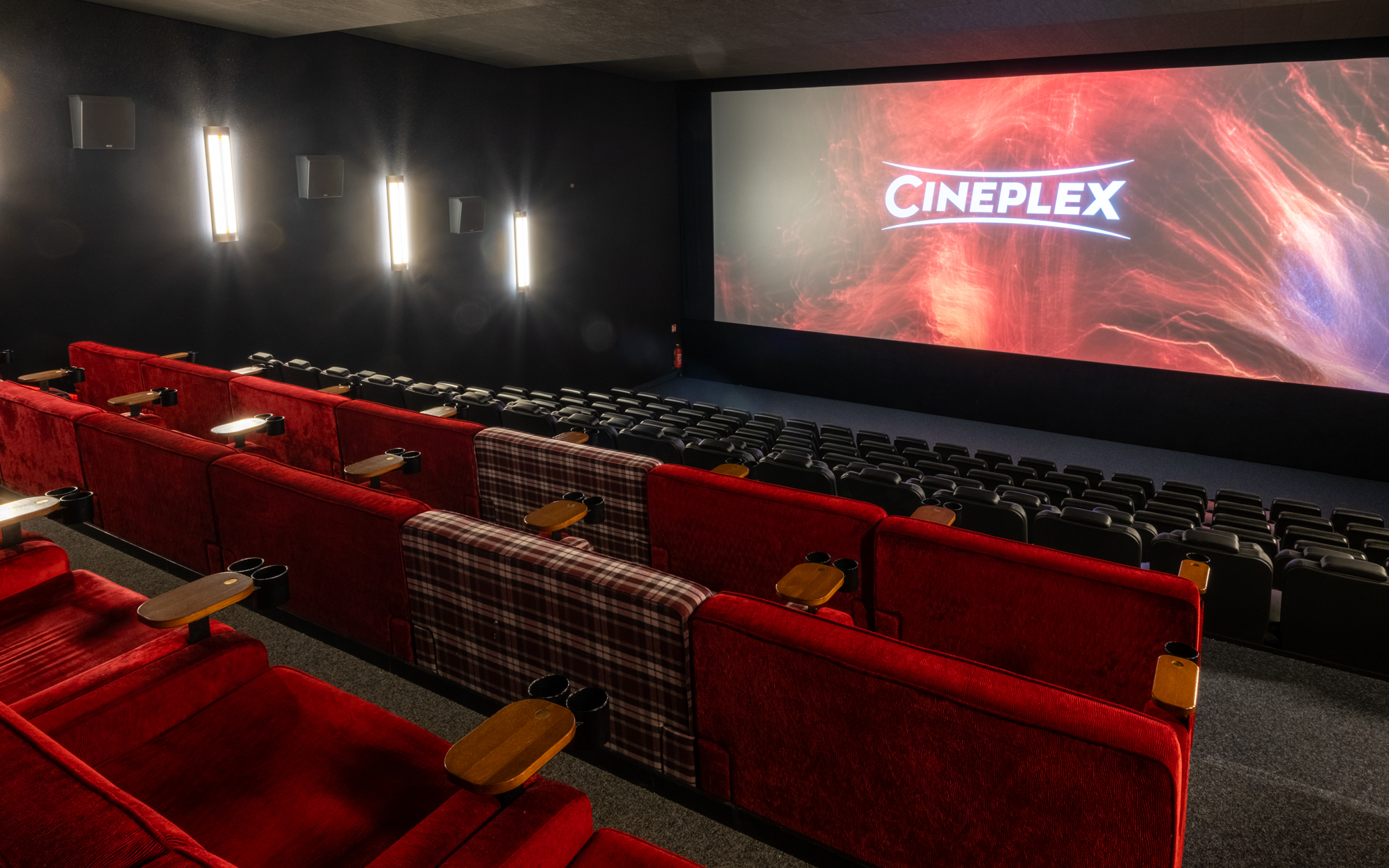 Memmingen_Saal_8_side_back_HDR