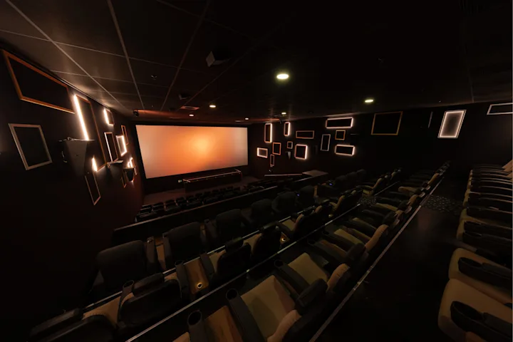 Kino 5 Cineplex Friedrichshafen