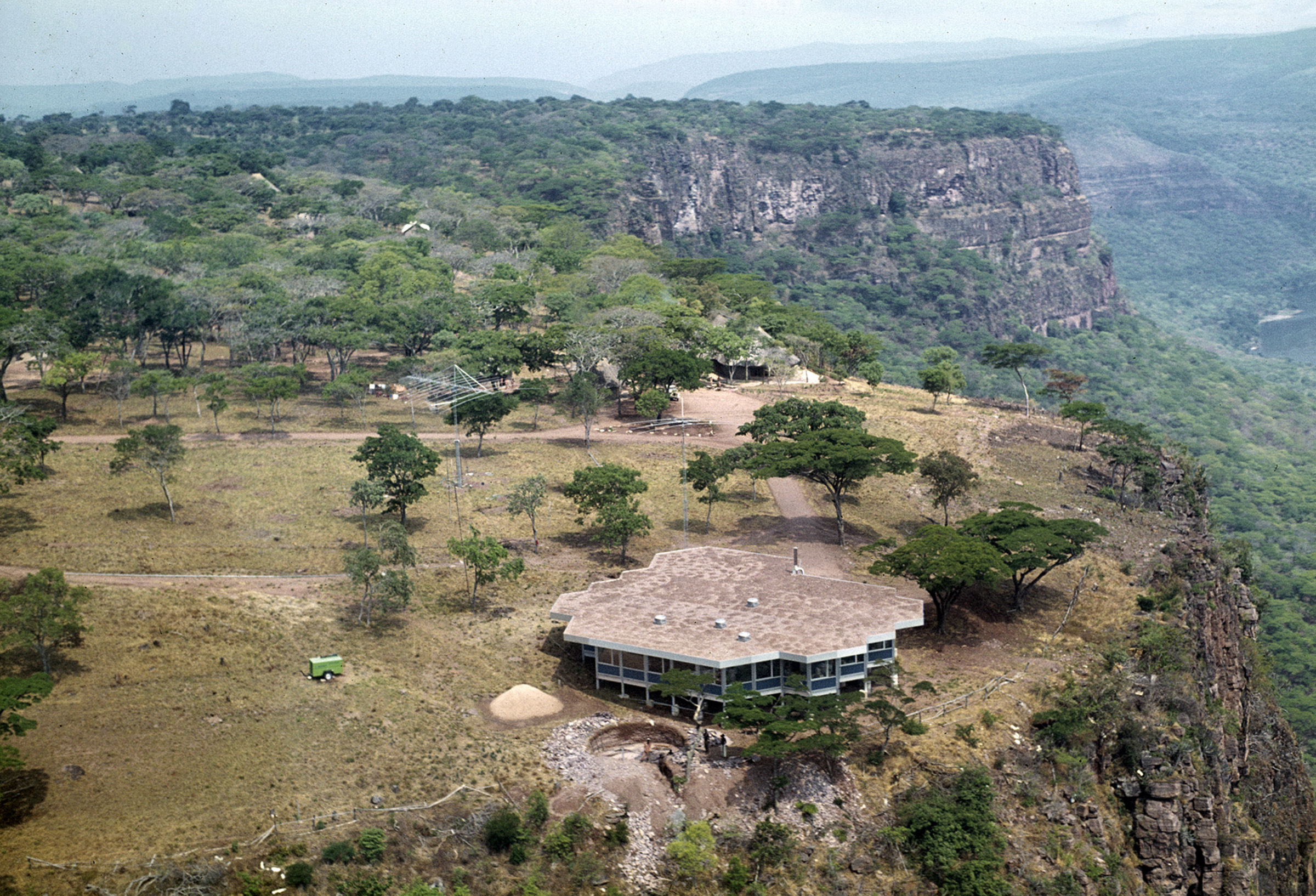 Szenenbild zu Fly, Rocket, Fly - Mit Macheten zu den Sternen