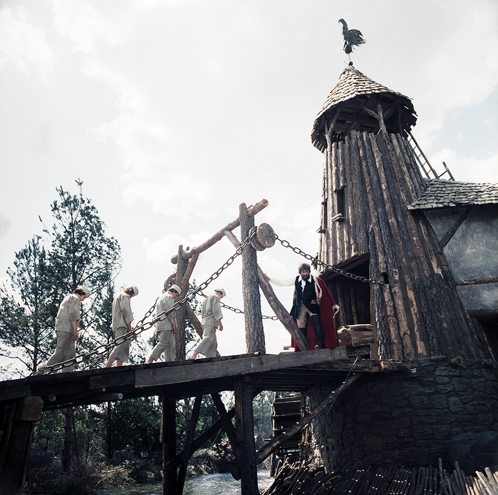 Szenenbild zu Die schwarze Mühle