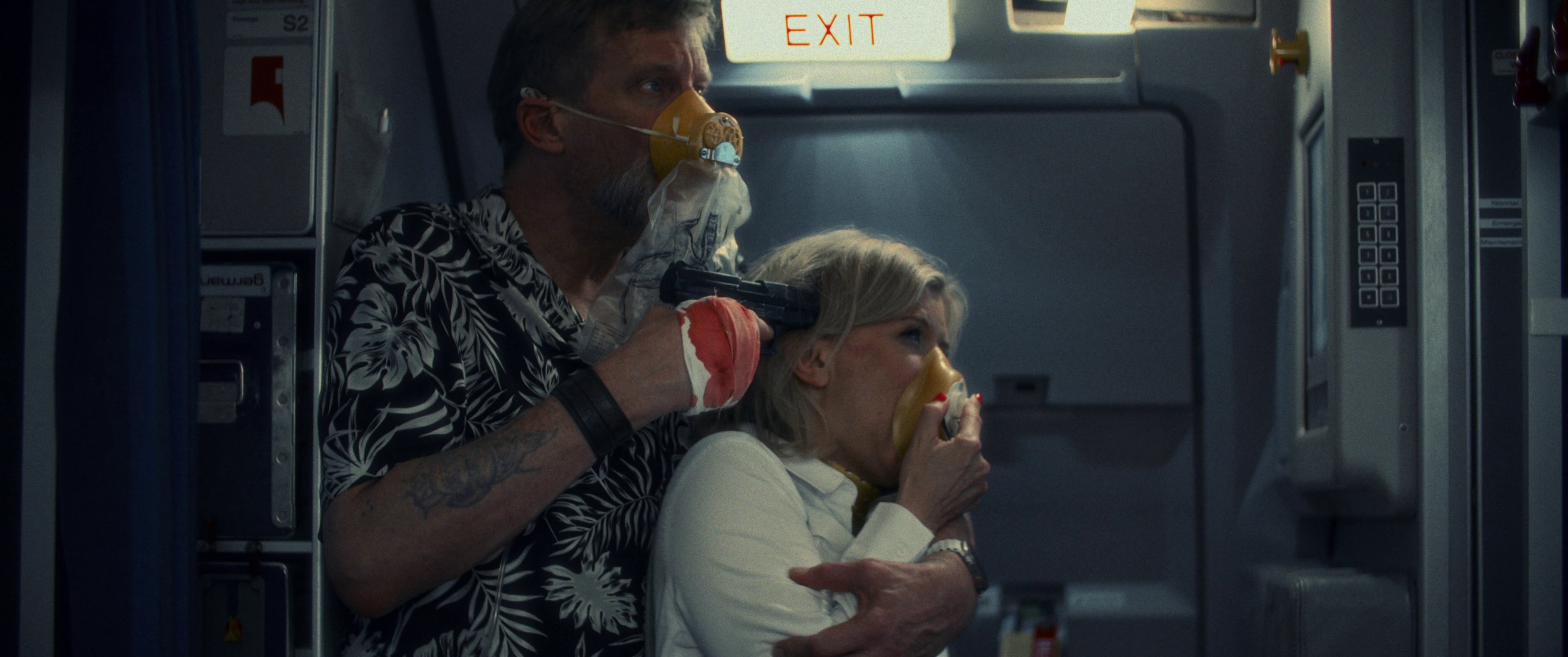 Szenenbild zu Monster on a Plane