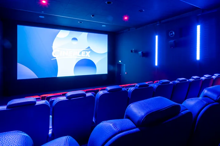 Meitingen_Saal_3_side_back