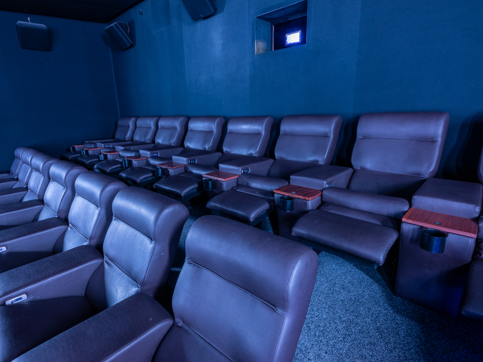 Penzing_Saal_7_recliner1