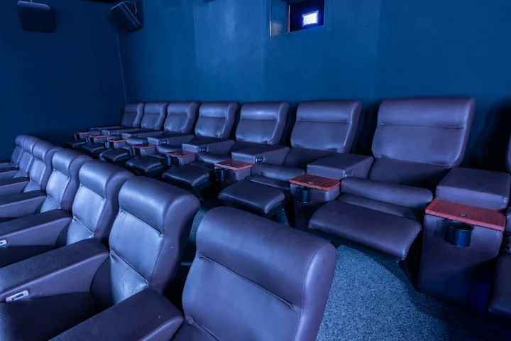 Penzing_Saal_7_recliner1
