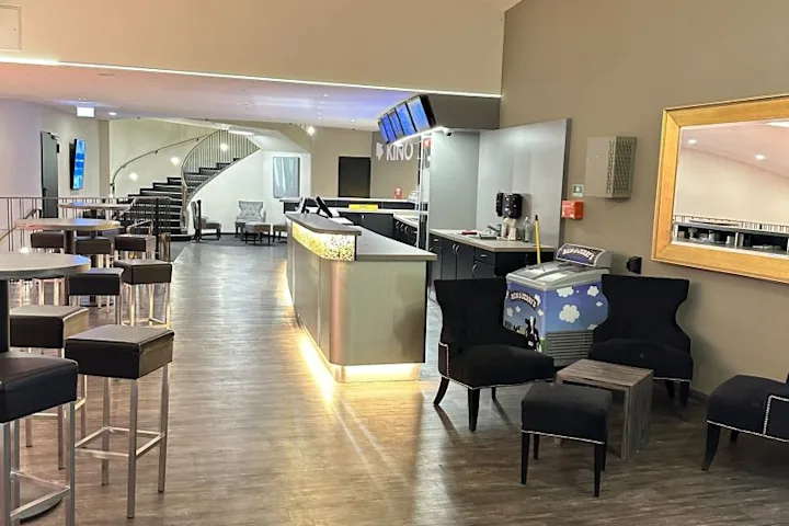 Cineplex Koeln Foyer oben