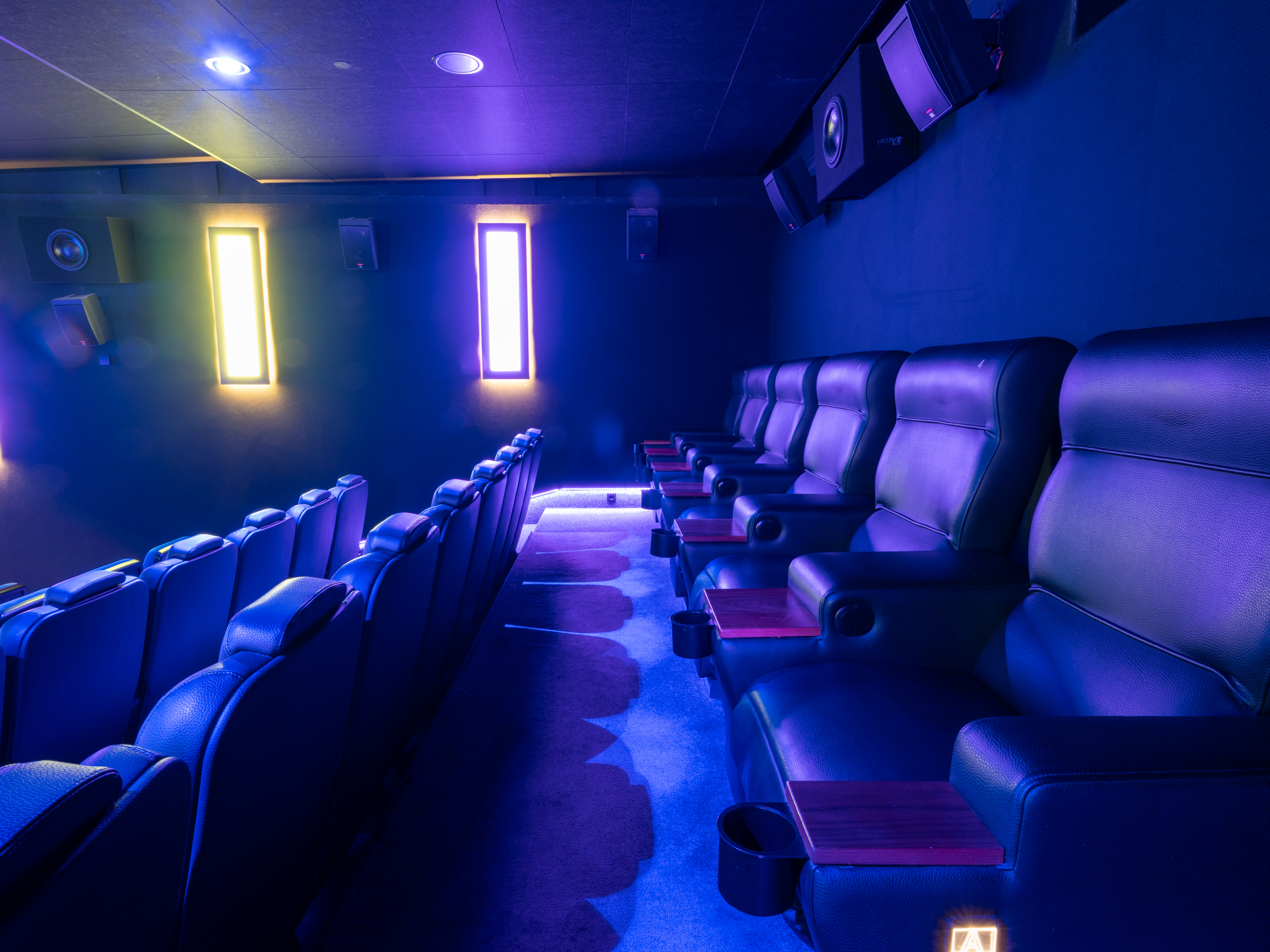 Meitingen_Saal_6_side