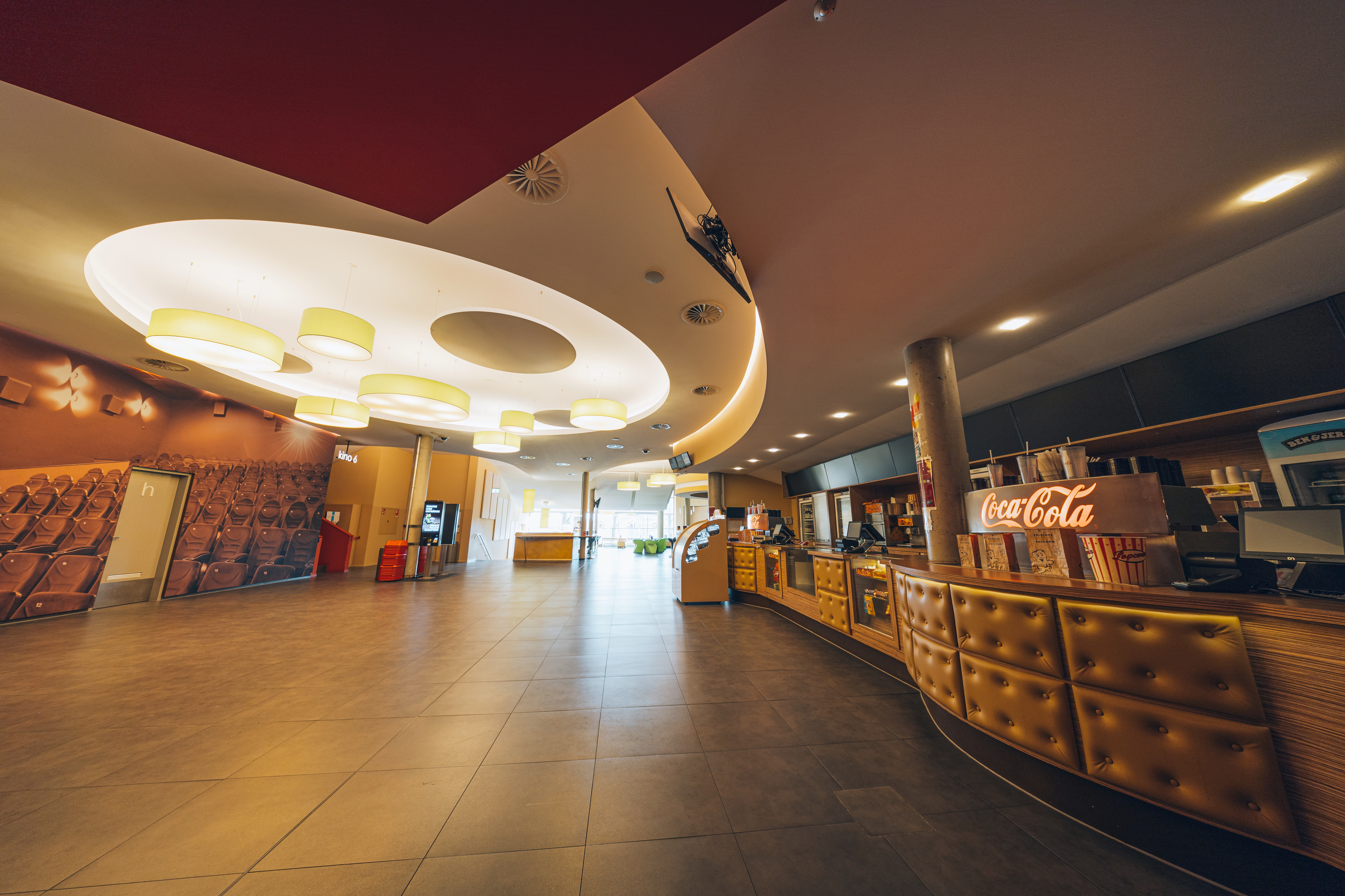 Kinofoyer Cineplex Singen