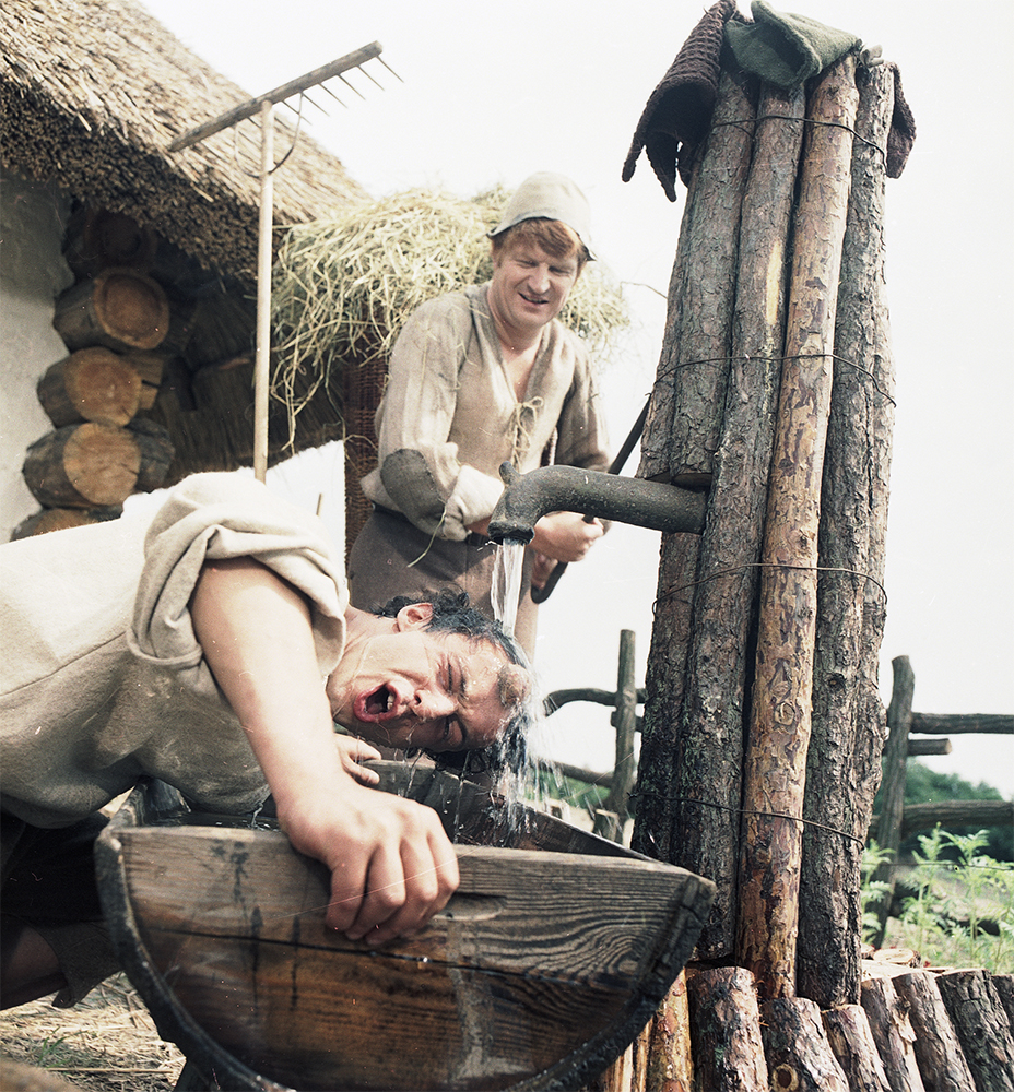 Szenenbild zu Die schwarze Mühle