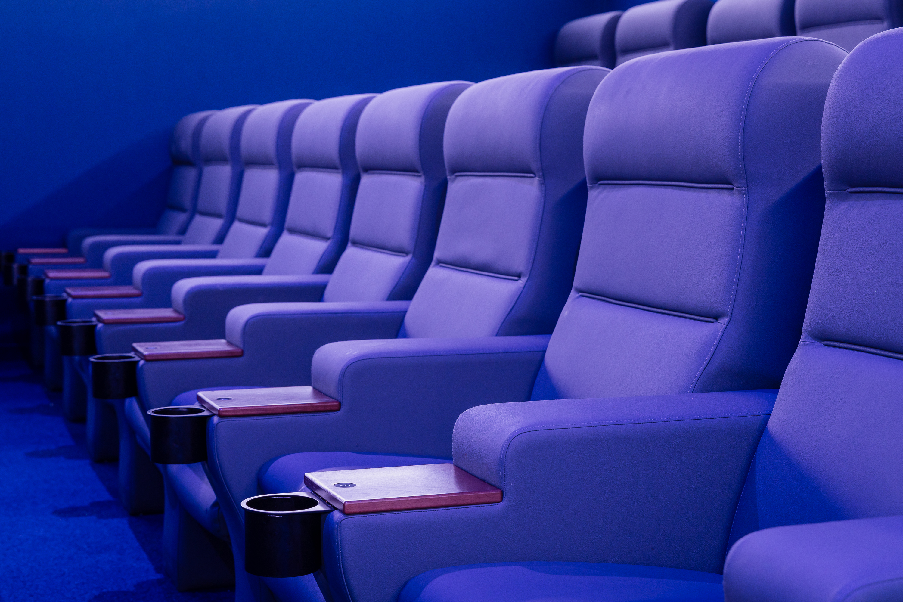 Pfaffenhofen_Saal_5_recliner2