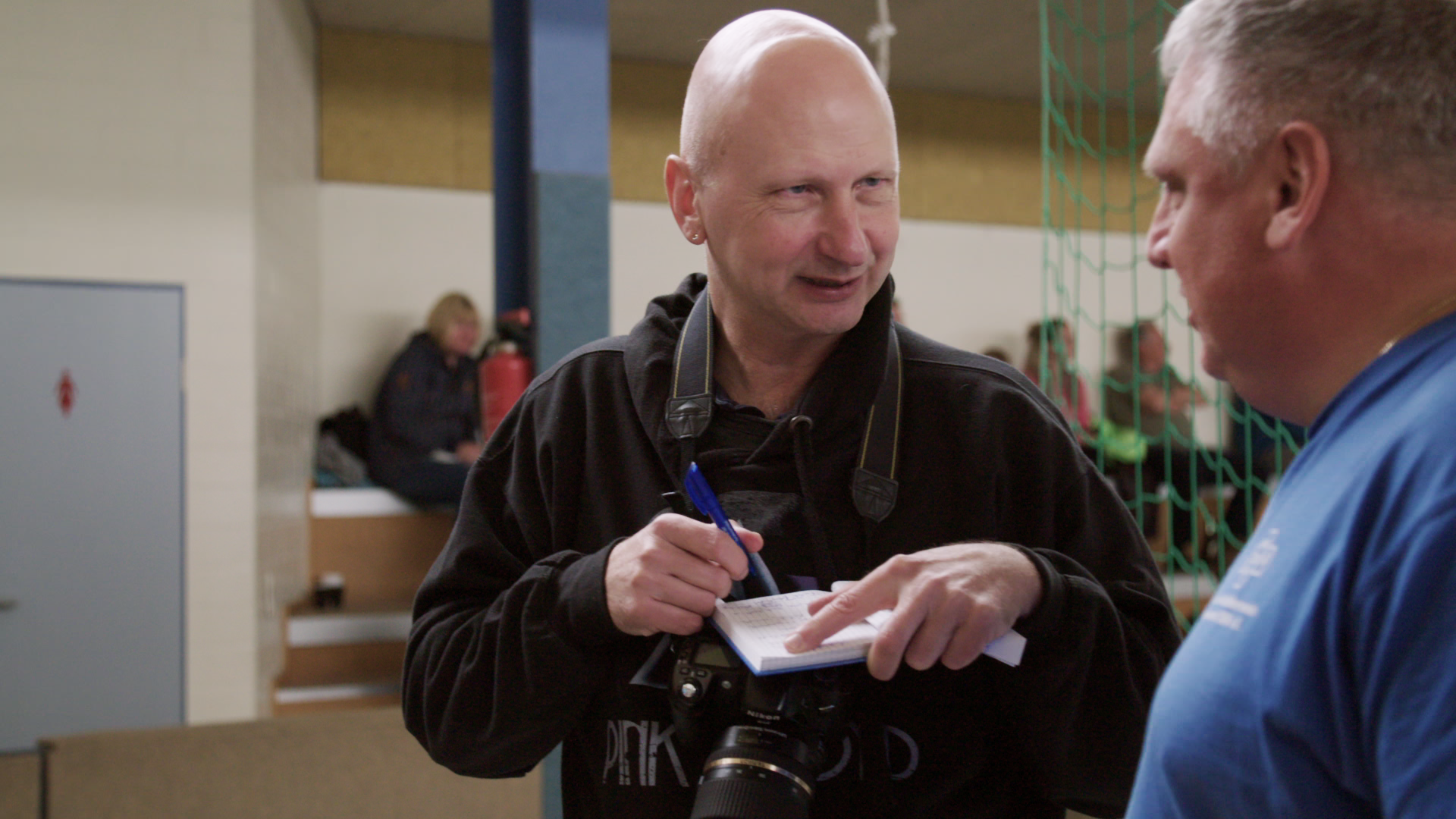 Szenenbild zu Die letzten Reporter