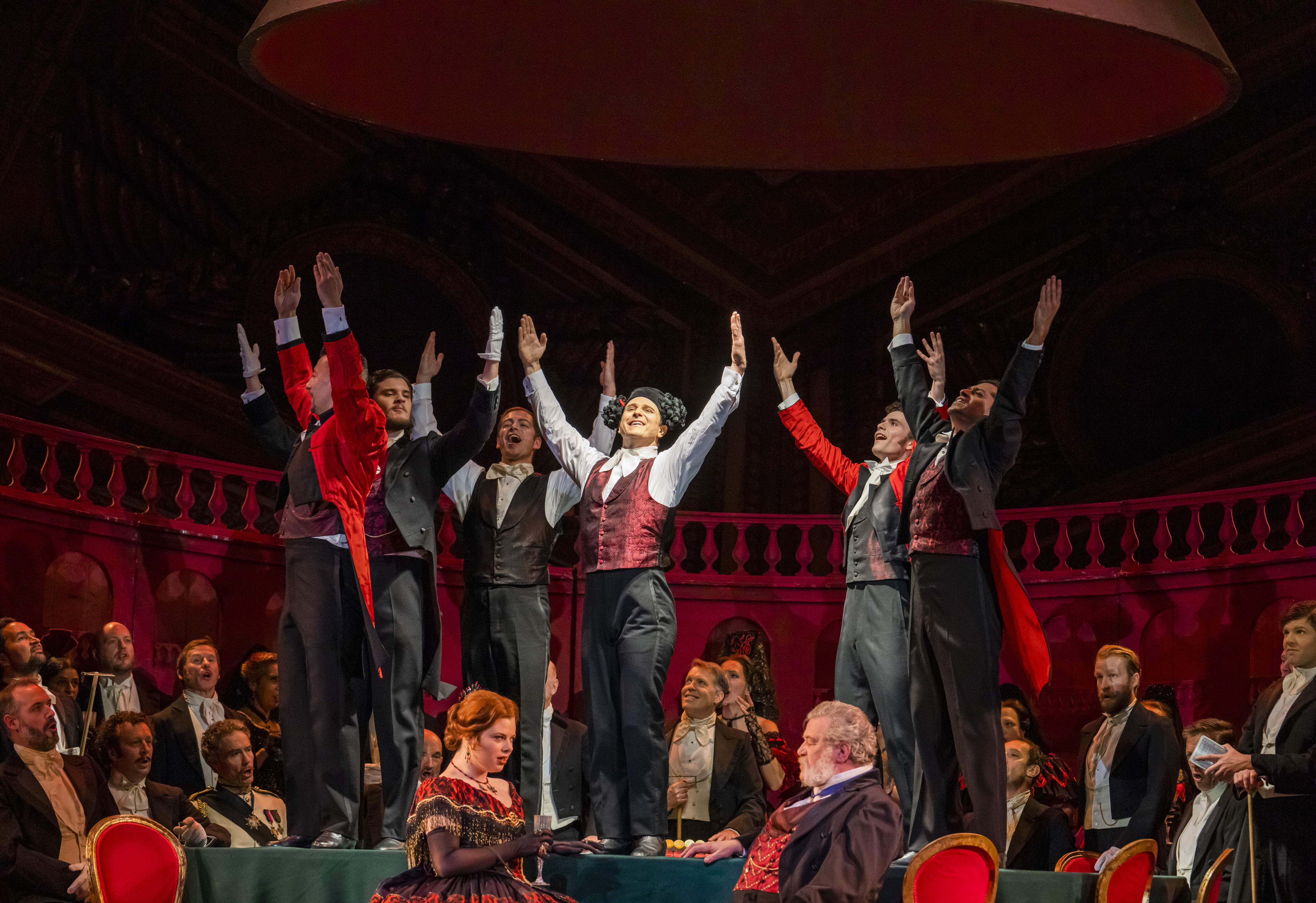 Szenenbild zu RBO 2025/26: La Traviata (Royal Opera)(Aufz.)