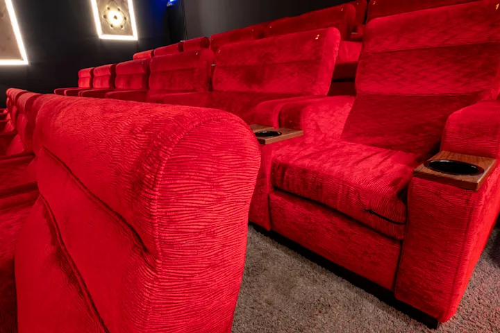 Penzing_Saal_11_LFL_side1