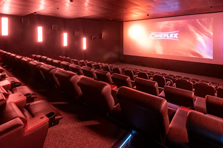 Penzing_Saal_3_back1