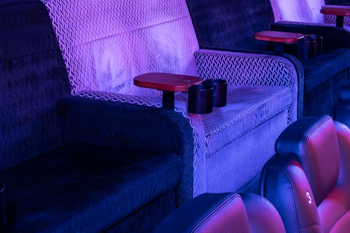 Germering_Saal4_3_Sofas