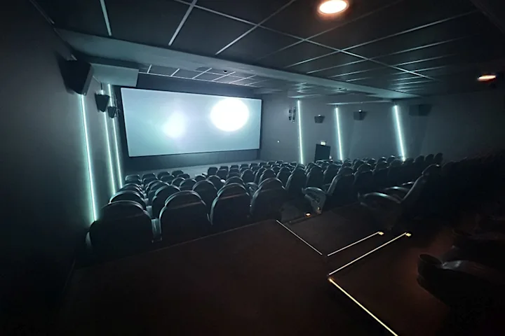 Cineplex Koeln Kino 4 hinten