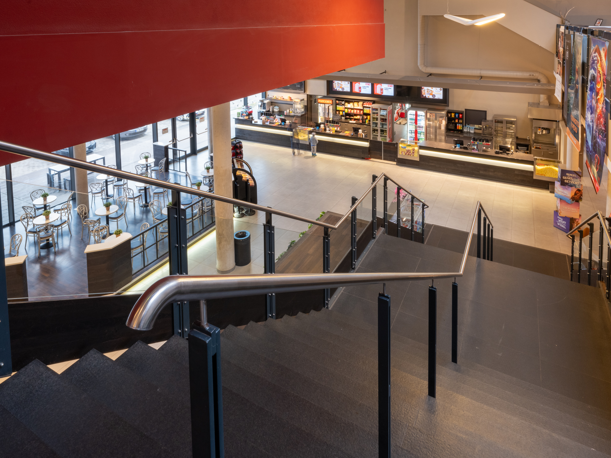 Penzing_foyer_stairs