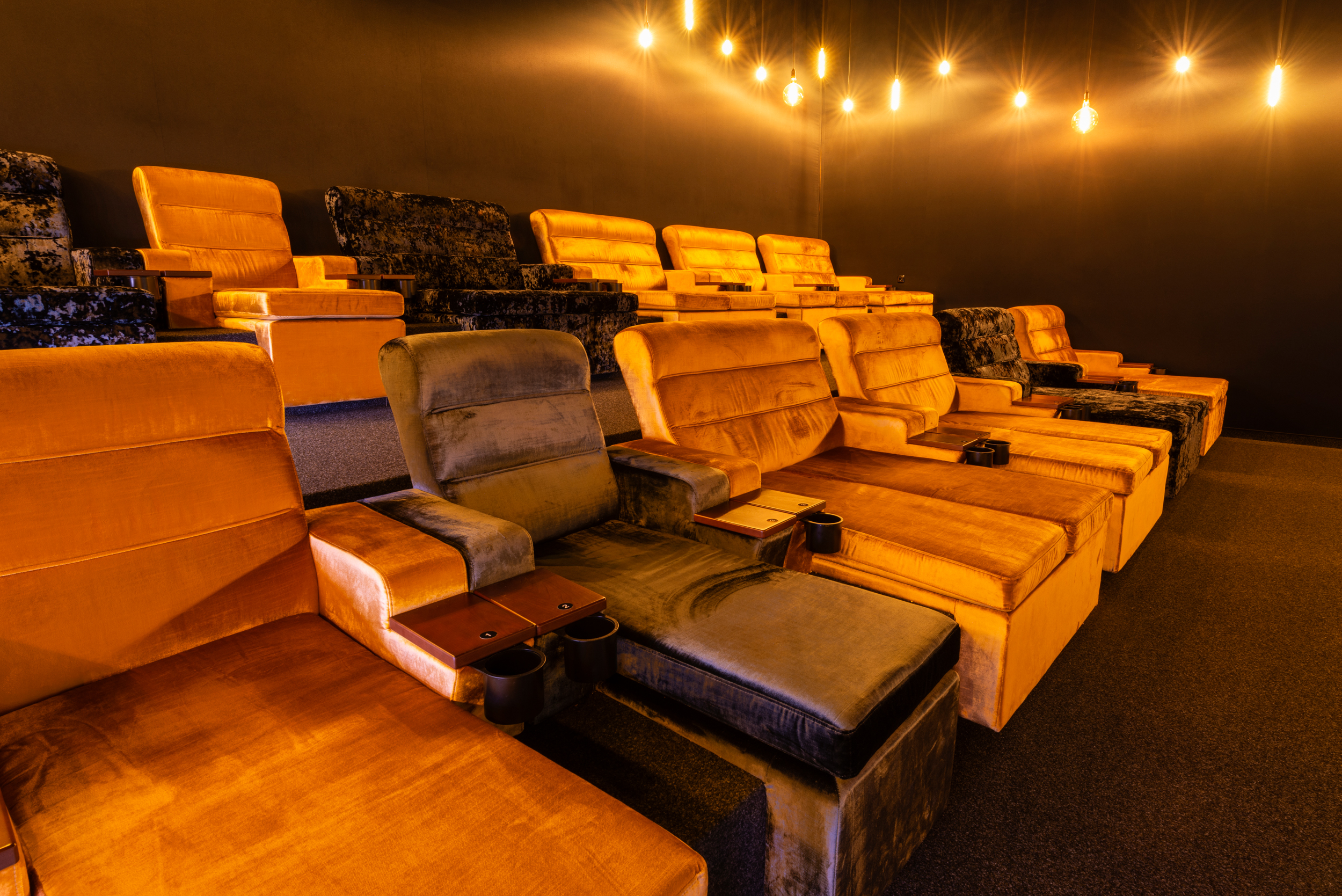 Pfaffenhofen_Saal_3_front_Web