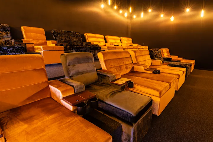 Pfaffenhofen_Saal_3_front_Web