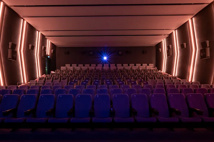 Germering_Saal1_4_Front