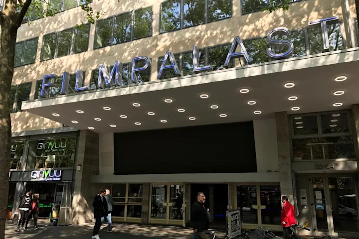 Cineplex Koeln Aussenansicht