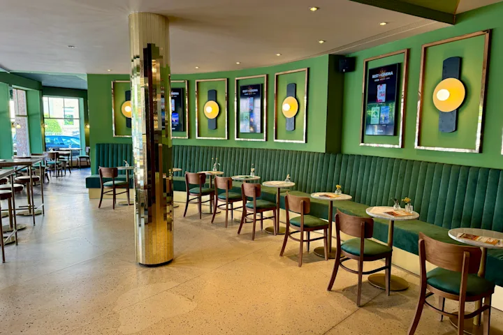 Café im Schloßtheater Foyer