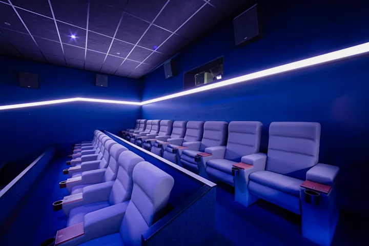 Pfaffenhofen_Saal_5_recliner