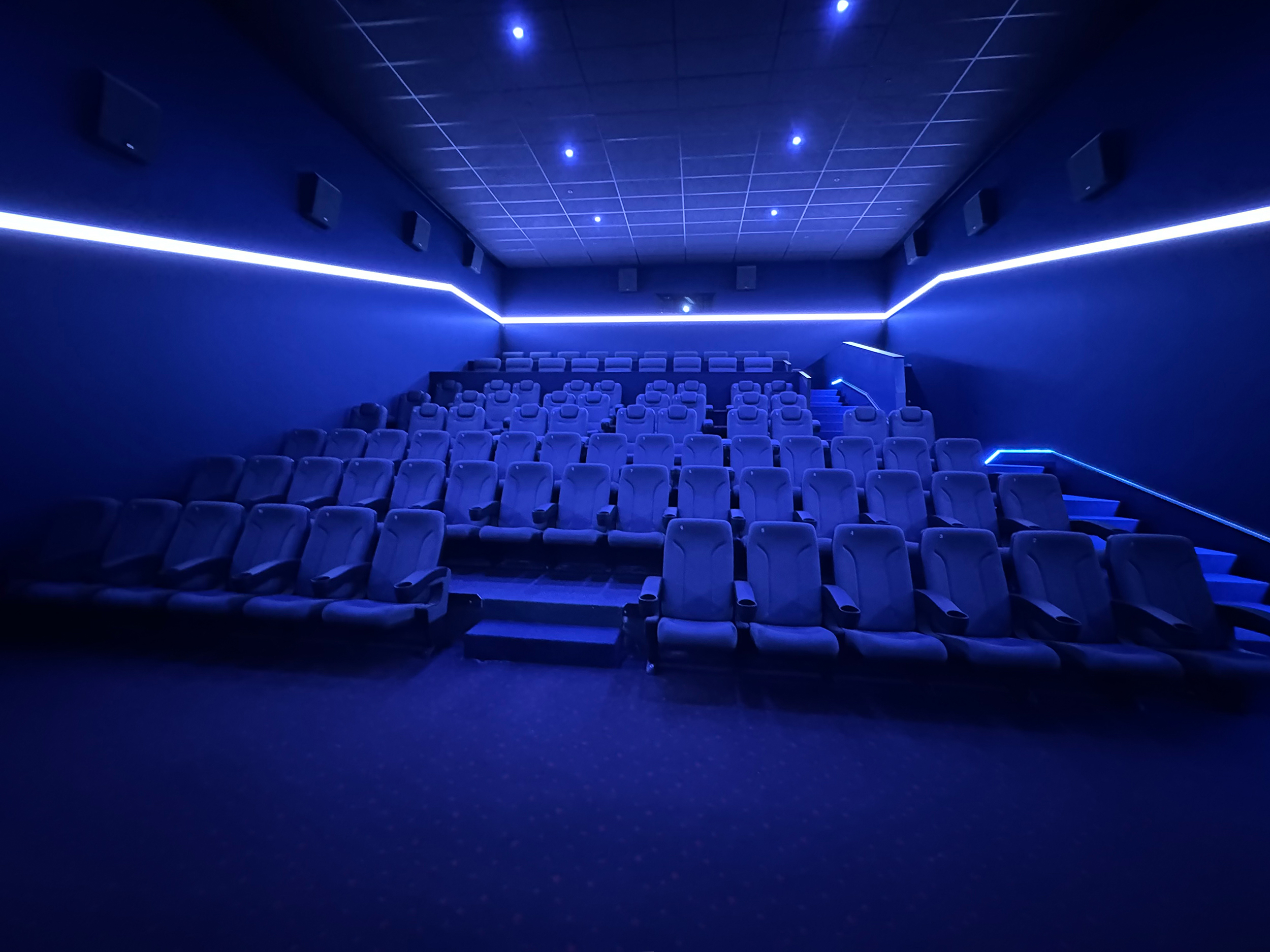 Pfaffenhofen_Saal_5_front_Web