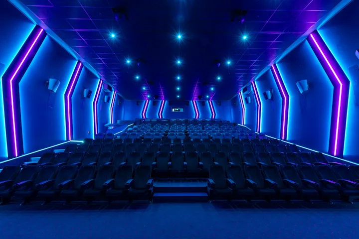 Pfaffenhofen_Saal_8_front_Web