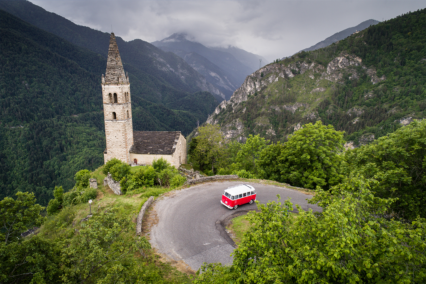 Szenenbild zu Bulli Abenteuer Europa - Von Lissabon nach Lappland