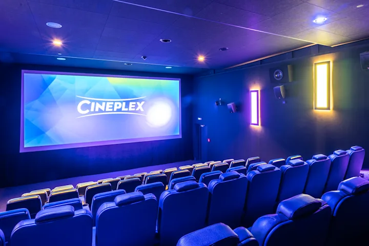 Meitingen_Saal_6_side_back_HDR