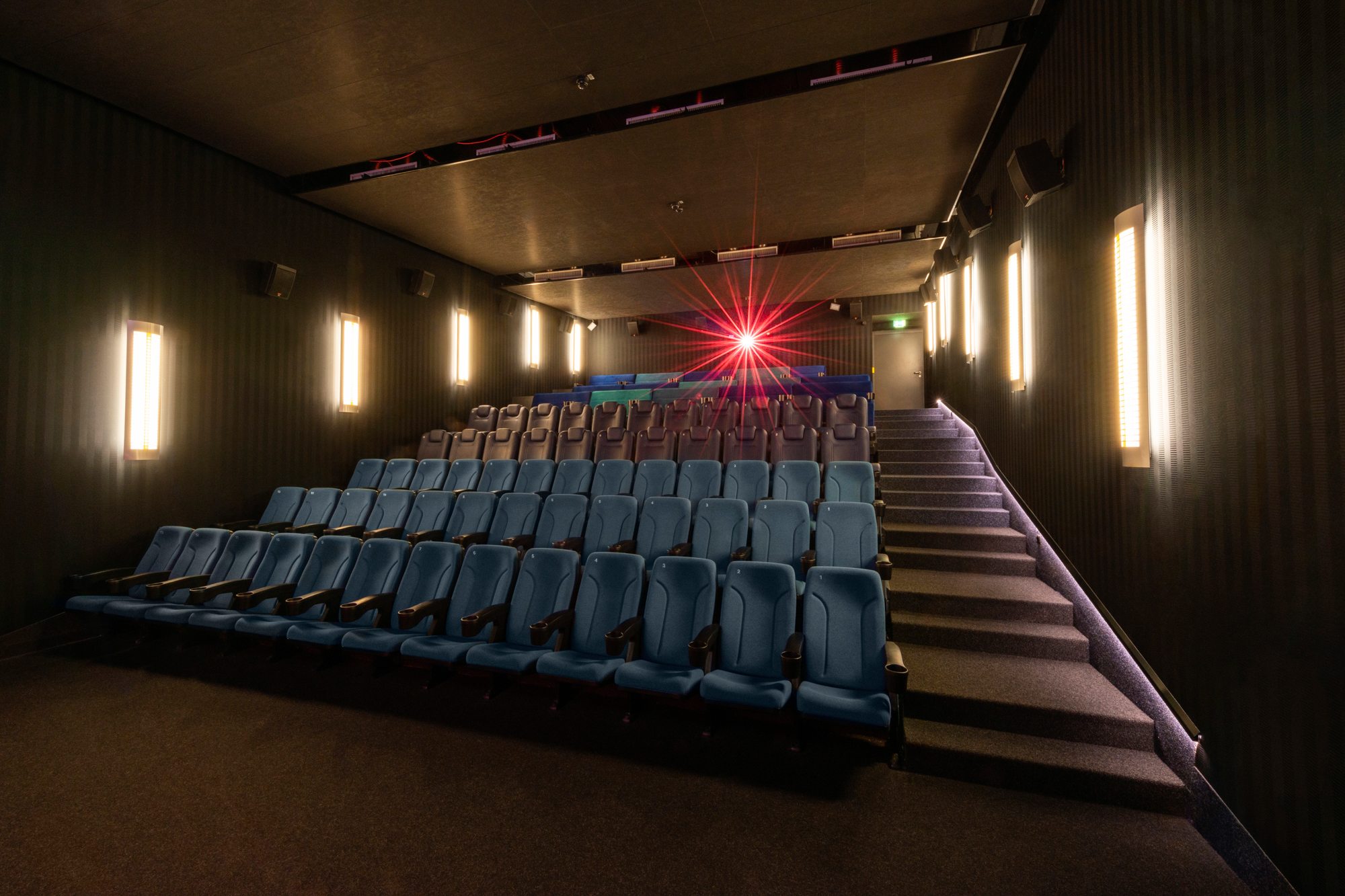 Aichach_Saal_03_front