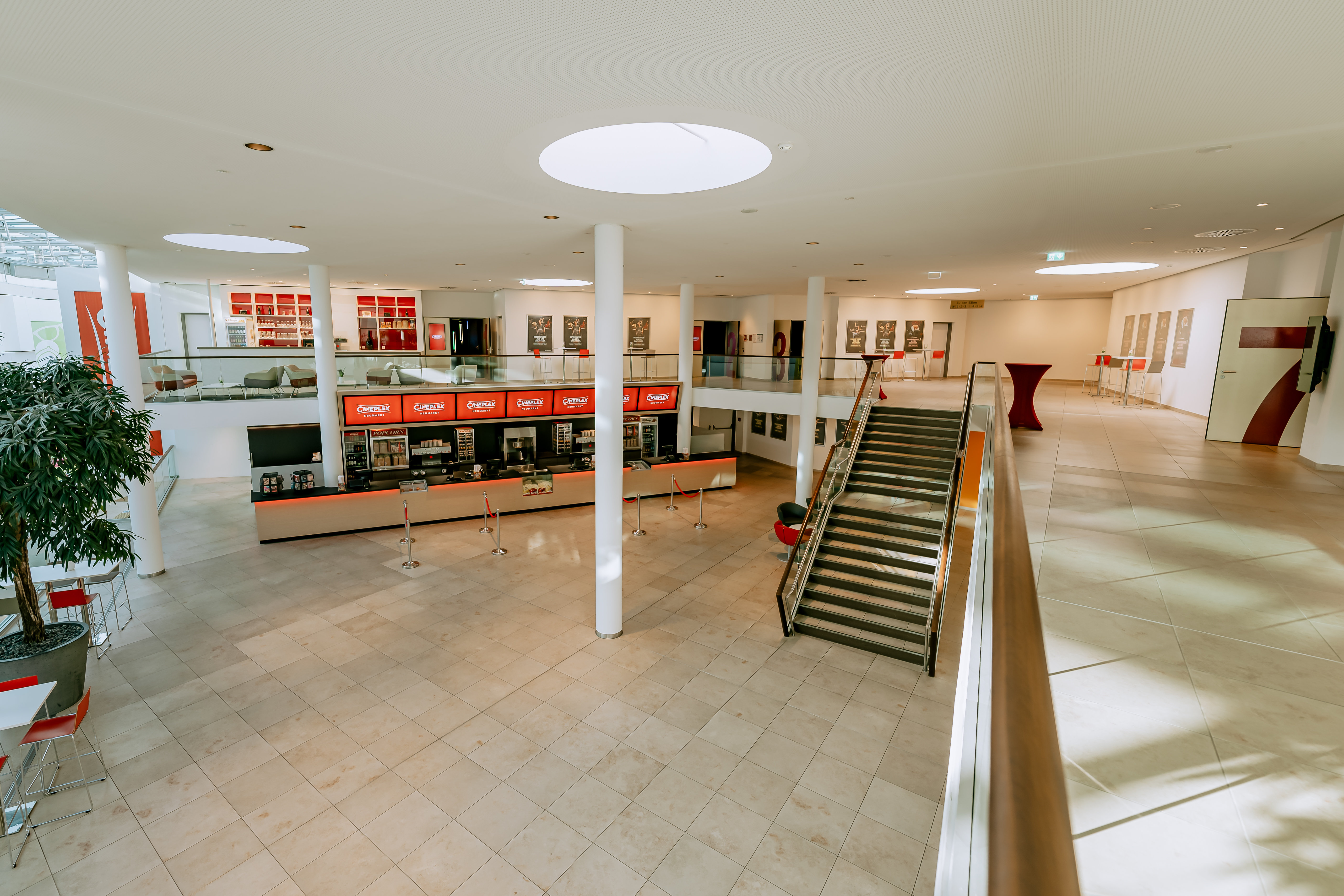 Cineplex Neumarkt Foyer