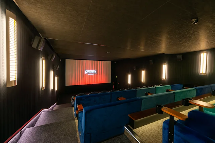 Aichach_Saal_03_back