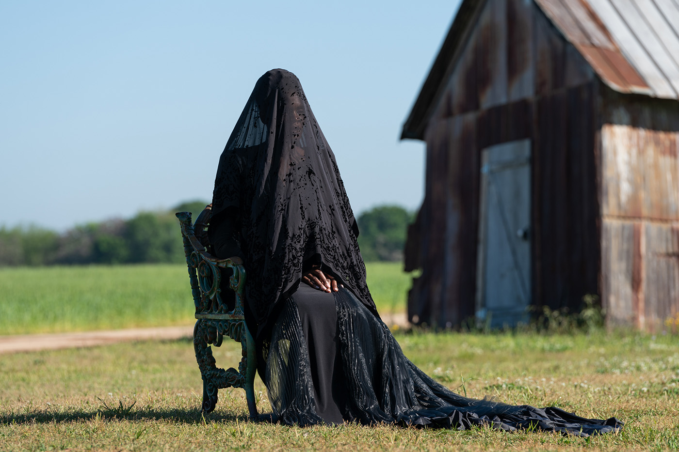 Szenenbild zu The Woman in the Yard