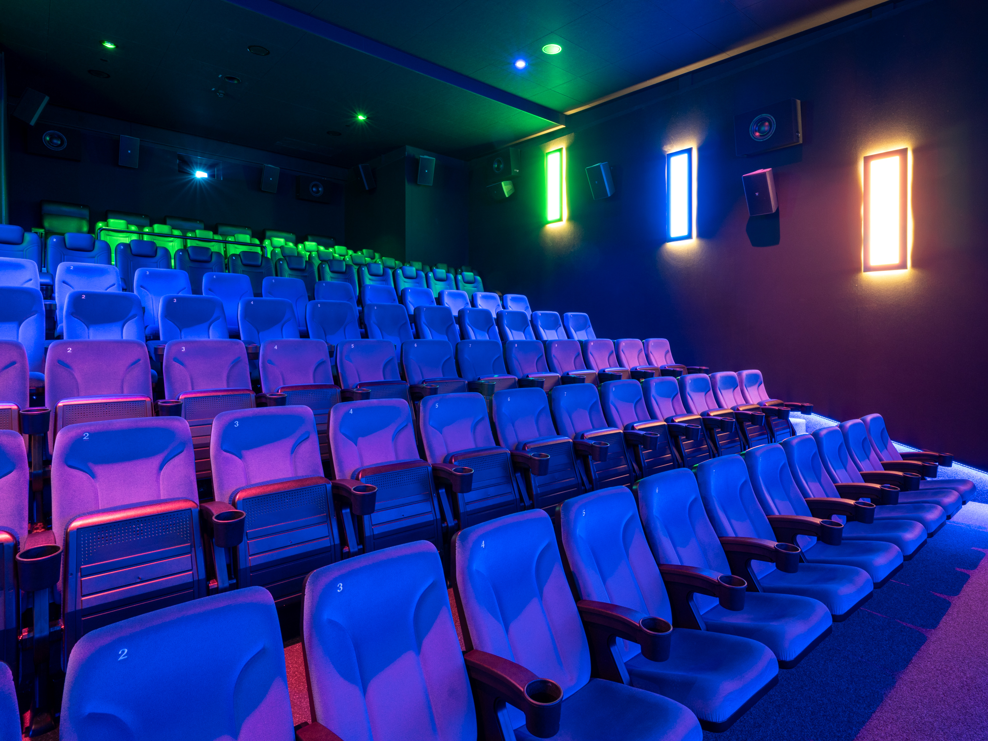 Meitingen_Saal_5_side_front1