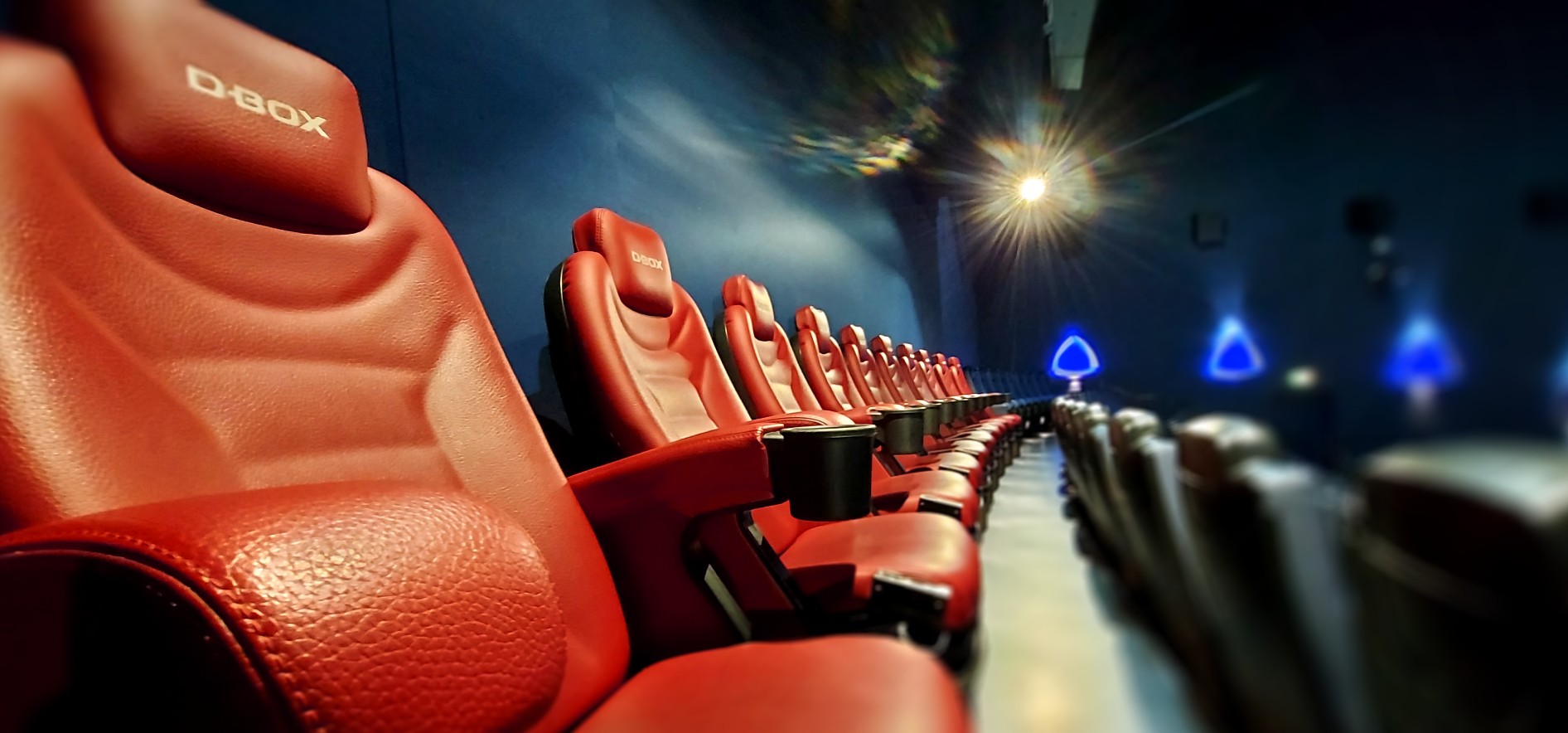 Saal 3 D-Box Motion Seat