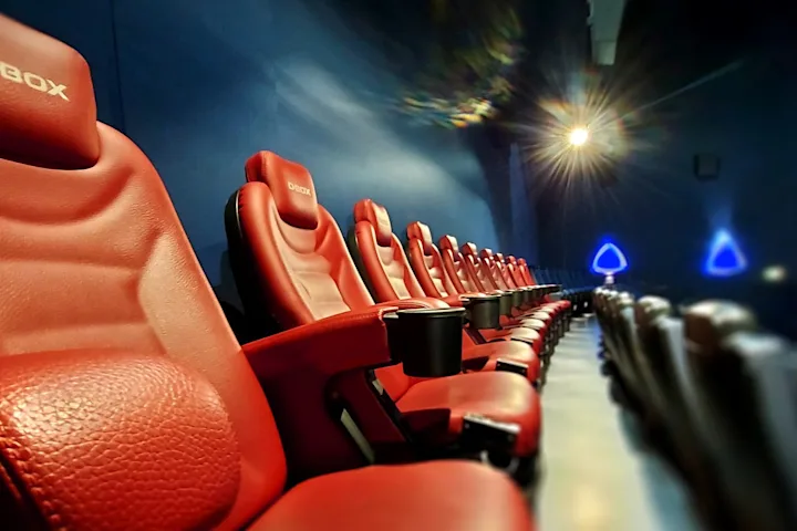 Saal 3 D-Box Motion Seat