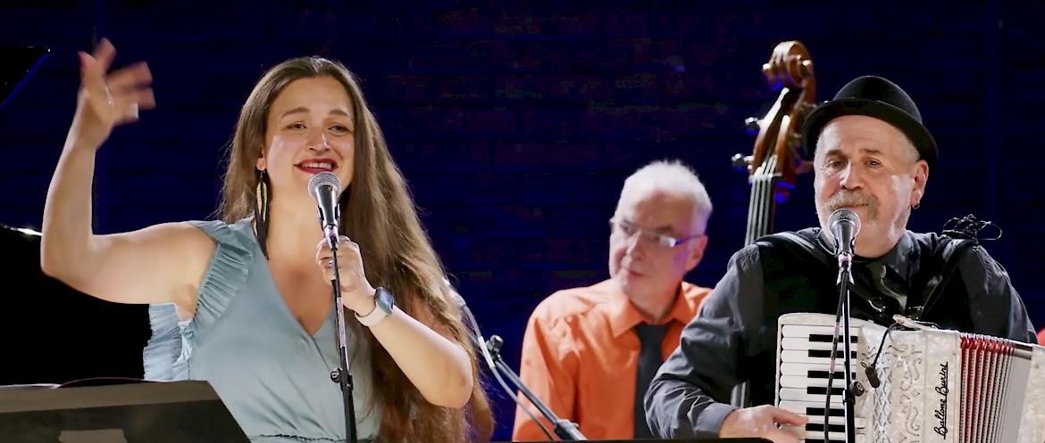 Szenenbild zu Ich tanz, aber mein Herz weint