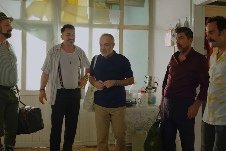 Szenenbild zu Cakallarla Dans 7