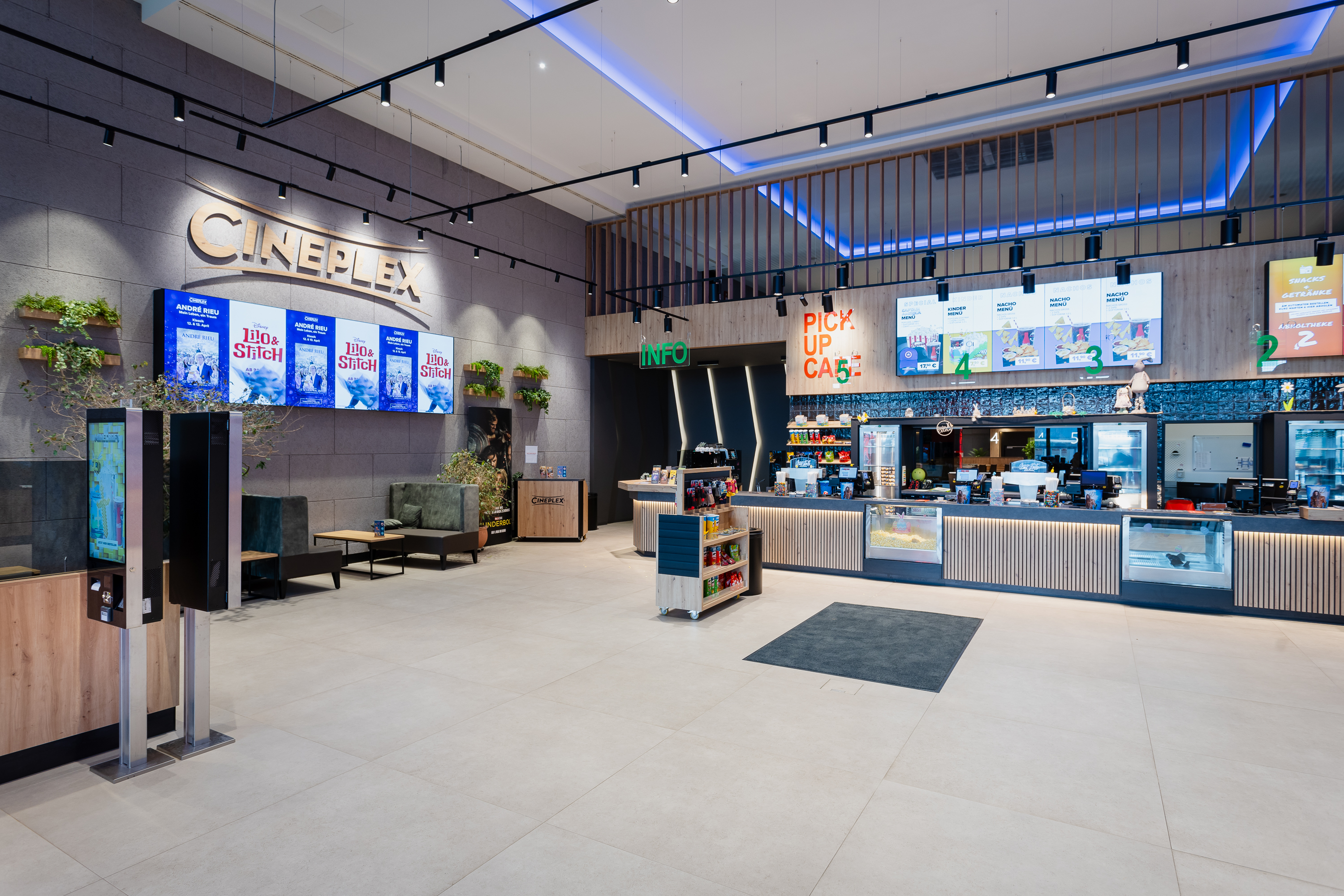 Pfaffenhofen_Foyer_2